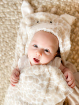'GENTRY' THE GIRAFFE HOODED BLANKET